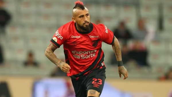 Oferta oficial de América a Arturo Vidal: ¿El chileno se sumará a las filas de los 'Diablos Rojos'?