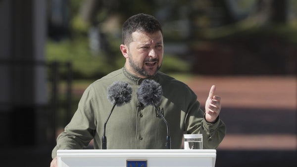 Zelenski celebra la firma de un “acuerdo de seguridad sin precedentes” con Reino Unido