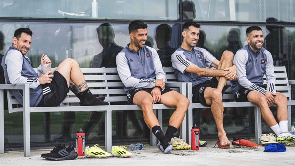 Leo Messi y Luis Suárez entrenan juntos nuevamente