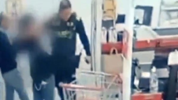 Capturado hombre que asaltaba hasta tres supermercados por hora en Bogotá