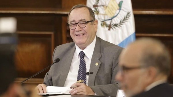 Sanciones contra el expresidente de Guatemala Alejandro Giammattei por corrupción