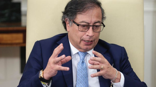 Presidente Petro se pronunció sobre incidente con su familia en parque temático en Florida