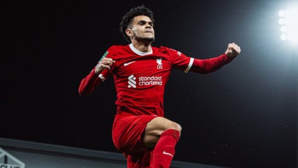 De la mano de Díaz, Liverpool avanza a la final de la Carabao Cup