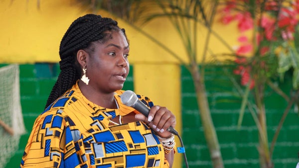 Francia Márquez lidera en Cartagena mesa para prevención a feminicidio