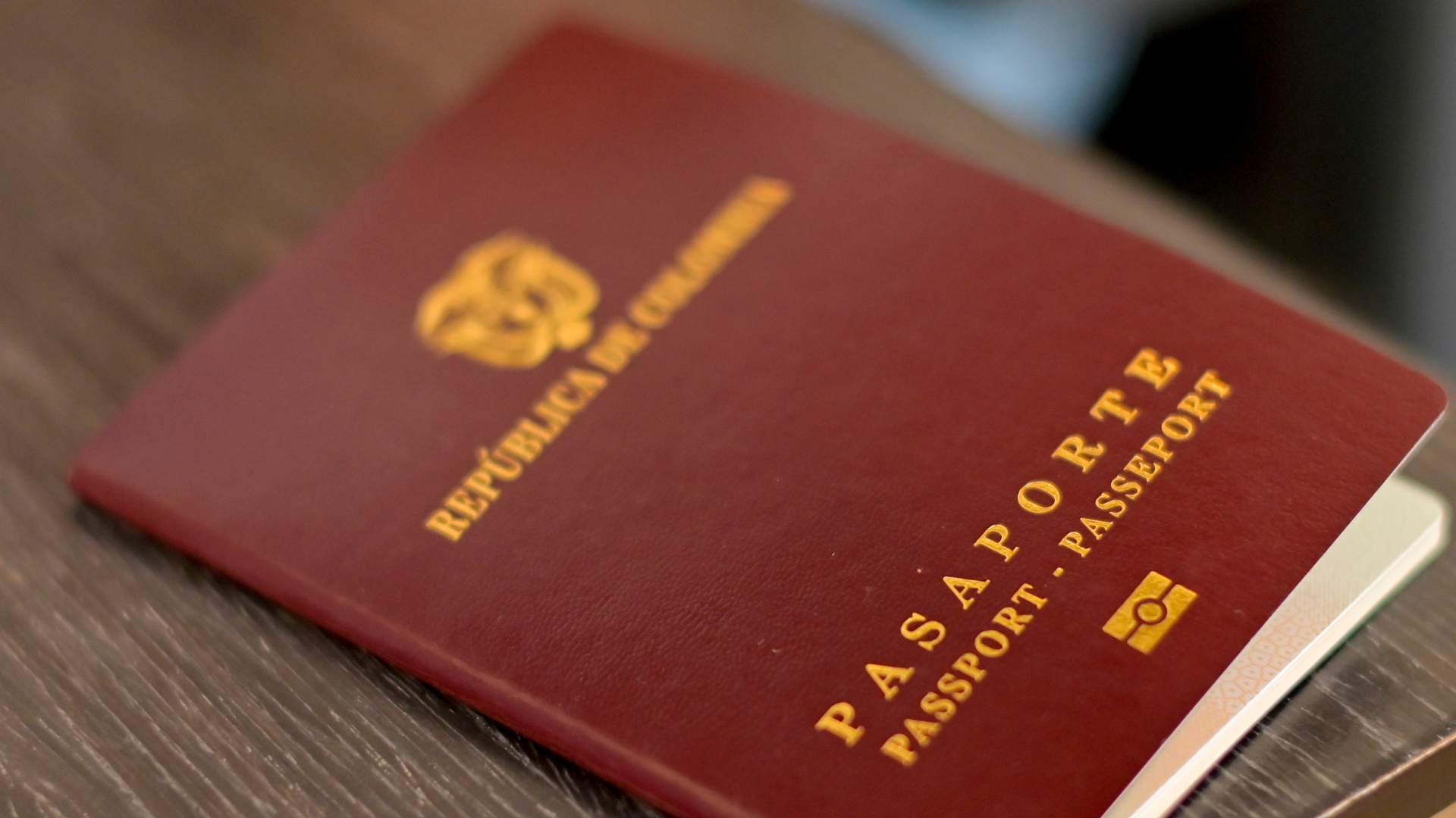 Pasaporte colombiano 3 Imprenta Nacional / pasaportes / Revista Alternativa