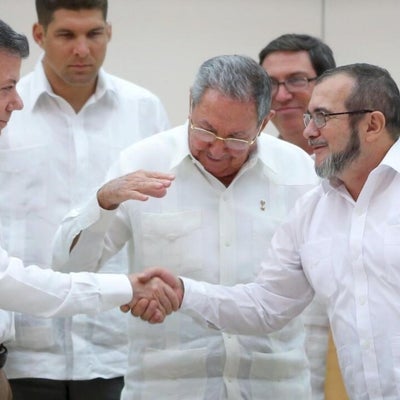 Legado de cenizas Análisis de Jaime E. Arango Revista Alternativa