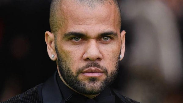 Desplante a Dani Alves: Barcelona le retira condición de leyenda