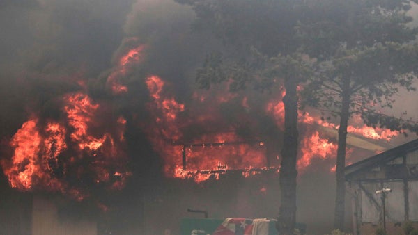 Estados Unidos se solidariza con Chile y le ofrece ayuda para combatir los incendios