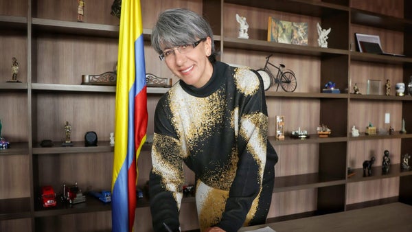 Gobierno acepta renuncia de Mercedes Gómez Villamarín, directora de Invías