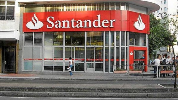 Tres bufetes de abogados en EEUU planean demandas colectivas contra el banco Santander
