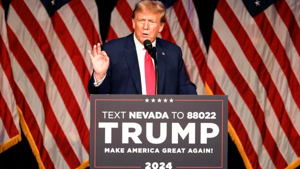 Trump promete liberar a los encarcelados por el asalto al Capitolio en el caso de que gane las elecciones de EEUU Trump promete liberar a los encarcelados por el asalto al Capitolio en el caso de que gane las elecciones de EEUU