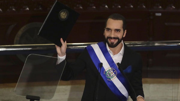 Bukele, primer presidente reelegido en democracia en El Salvador pese a la Constitución