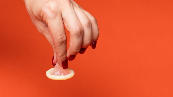 "No tires el condón en el sanitario", el llamado del Acueducto de Bogotá para este San Valentín