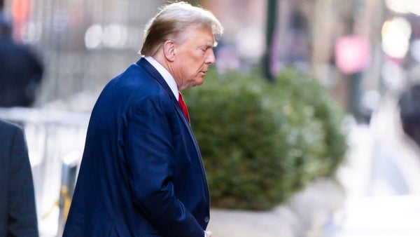 Trump pide a la Justicia de Florida desestimar los cargos por extraer documentos clasificados de la Casa Blanca