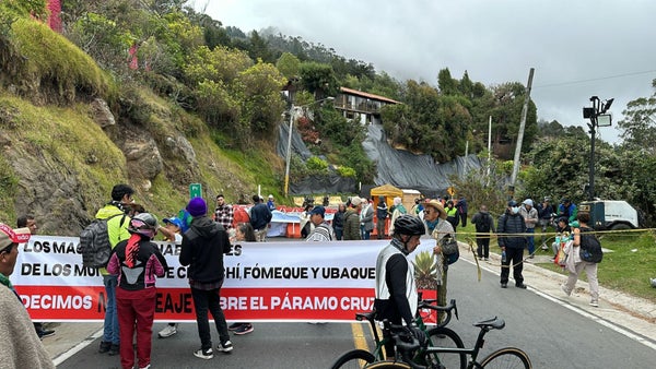 Vías bloqueadas en todo el país por paro camionero. Primeras afectaciones en abastecimiento de alimentos