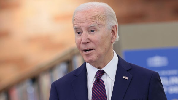 Rusia acusa a Biden de comportarse "como un vaquero de Hollywood" al llamar a Putin "hijo de puta"