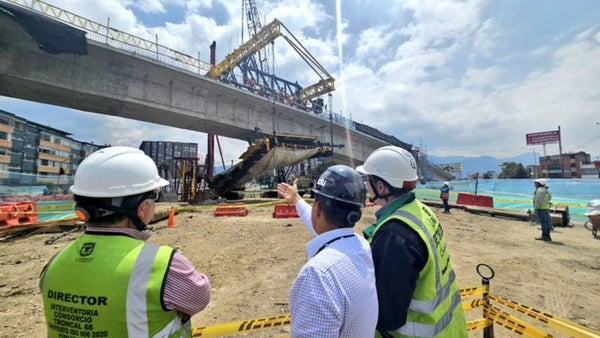 Incidente durante construcción de puente en Bogotá no causa heridos, informa IDU Incidente durante construcción de puente en Bogotá no causa heridos, informa IDU