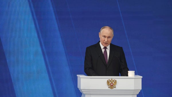 Putin advierte a OTAN que las consecuencias de envío de tropas a Ucrania serían "trágicas" Putin advierte a OTAN que las consecuencias de envío de tropas a Ucrania serían "trágicas"