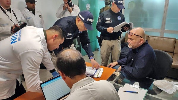 Mancuso libre y ahora se convertirá en gestor de paz