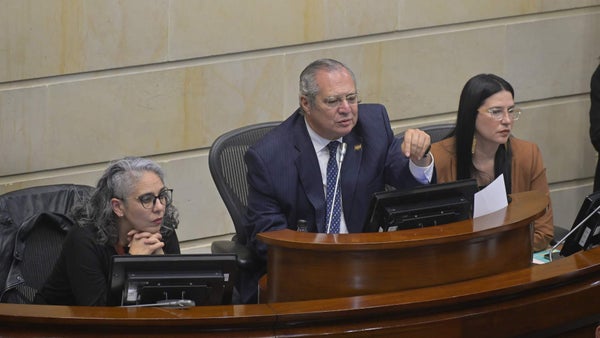 Corte Suprema abrió indagación preliminar al senador Ivan Name por presunta compra de votos en 2022