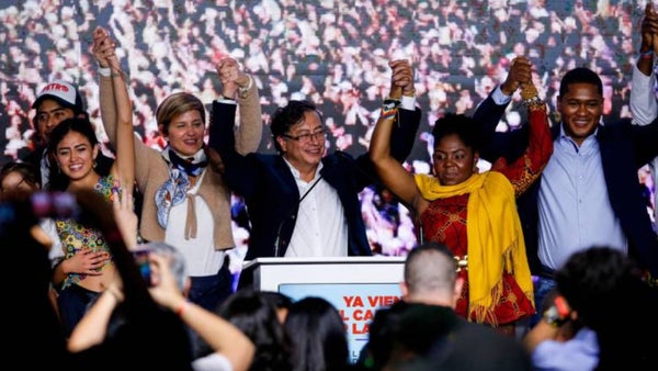 Nuevo escandalo por dineros que habrían entrado a la campaña Petro presidente sin ser reportados