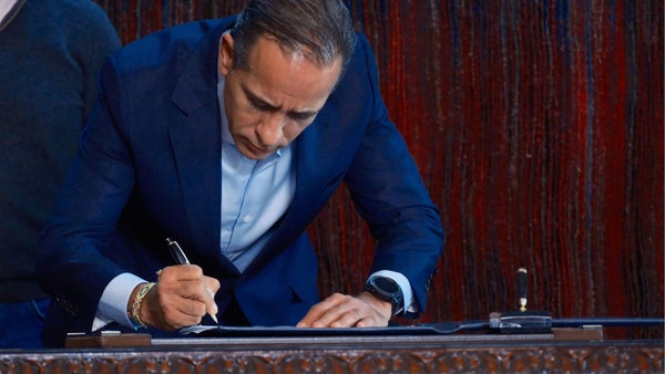 Alexander López tomó posesión como director del DNP