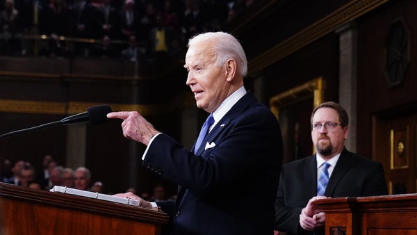 Biden responde al debate sobre su edad afirmando que las ideas de Trump son "viejas"