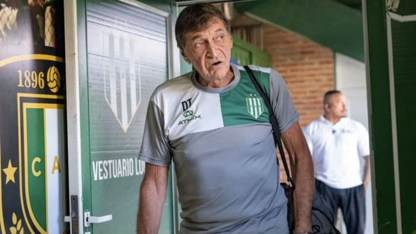 Falcioni se descompensó en entrenamiento de Banfield