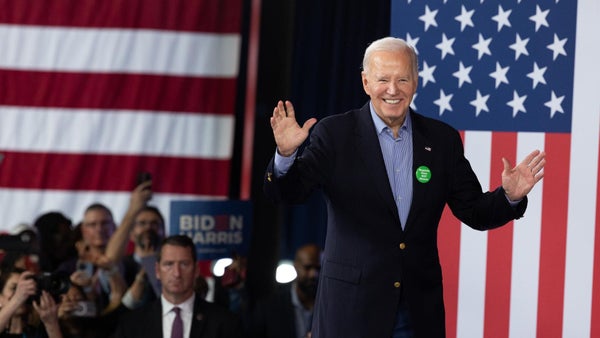 Biden lamenta accidente de helicóptero militar que dejó tres muertos