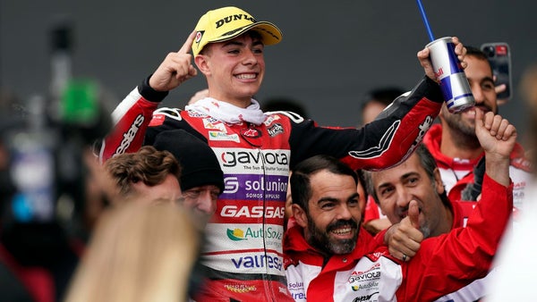 David Alonso obtiene la victoria en el Gran Premio de Qatar de Moto3