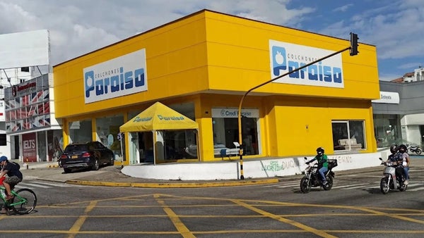 Colchones Paraíso declara quiebra dejando a miles en incertidumbre