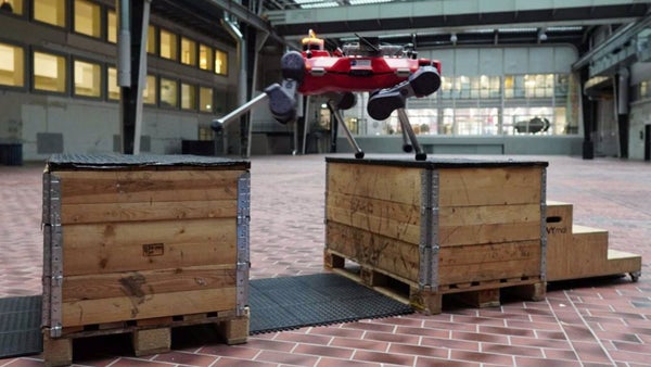 Un robot cuadrúpedo aprende a hacer 'parkour'