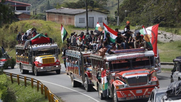 Indígenas arrancan marcha en suroeste de Colombia para reclamar apoyo frente al conflicto