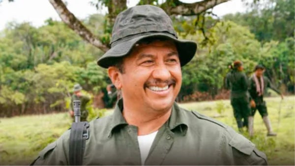 Escándalo en Caquetá: colegio llevará el nombre de alias 'Gentil Duarte' Escándalo en Caquetá: colegio llevará el nombre de alias 'Gentil Duarte'