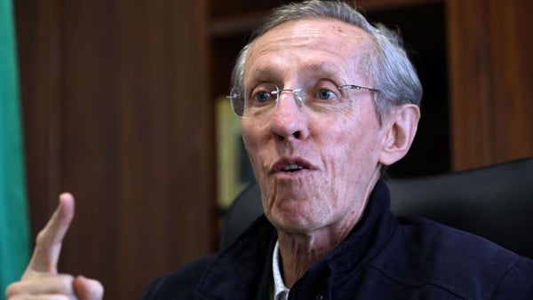 "No luce necesaria una nueva Asamblea Nacional Constituyente en estos momentos": Navarro Wolff