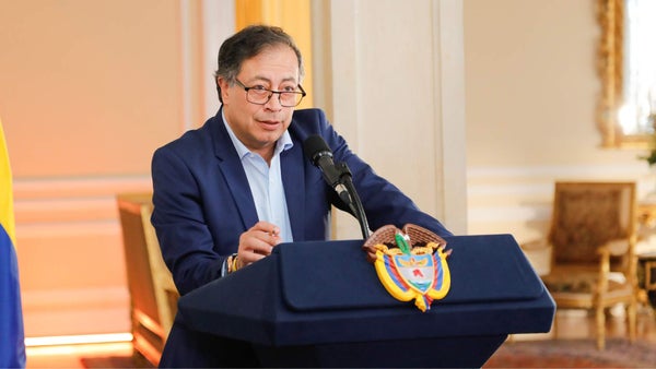 Petro llama a romper relaciones diplomáticas con Israel si se establece alto el fuego en Gaza y lo incumple