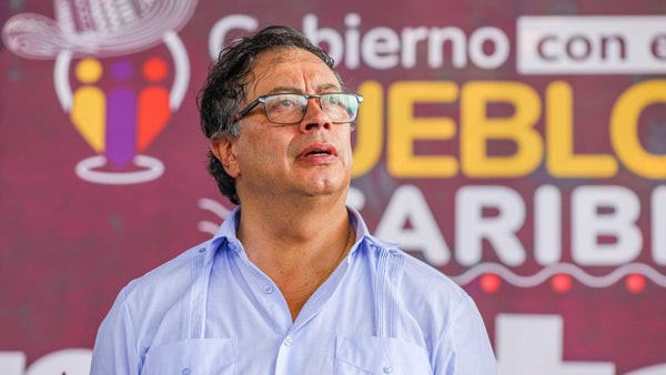 Atención: Petro declara día cívico para ahorrar energía