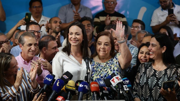 María Corina Machado acusa de sabotaje contra la inscripción de su candidata