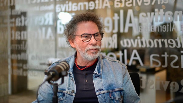 Pastor Alape dice que 'Iván Mordisco' es "un instrumento de todas las economías ilegales de este país" Pastor Alape dice que 'Iván Mordisco' es "un instrumento de todas las economías ilegales de este país"