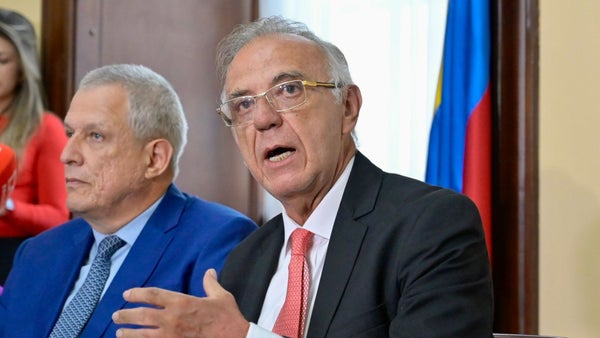 Ministro de Defensa rechazó la expansión del EMC