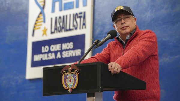 Gustavo Petro y Ricardo Roa a investigación, CNE les formula cargos