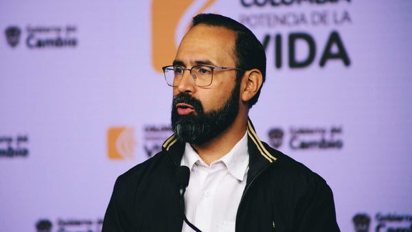 "La Creg dio concepto favorable para intervenir a Air-e": Andrés Camacho, ministro de Minas y Energía "La Creg dio concepto favorable para intervenir a Air-e": Andrés Camacho, ministro de Minas y Energía