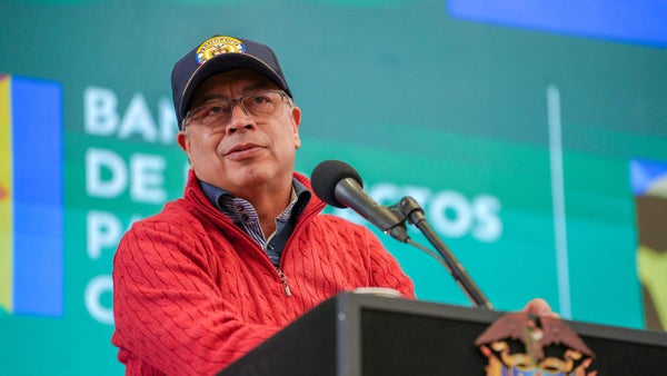 Consejeros de juventudes reclaman al presidente Petro por mucho “discurso populista” y pocas acciones