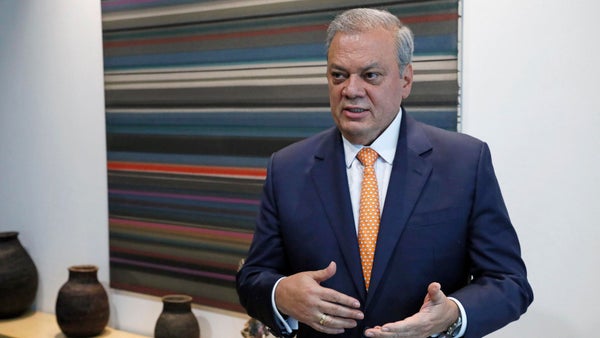 Bogotá acoge a empresarios y banca multilateral para impulsar la economía popular