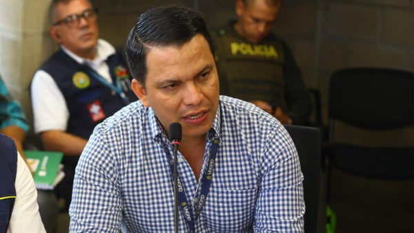 Sneyder Pinilla pide perdón y divulga chats con Andrés Calle