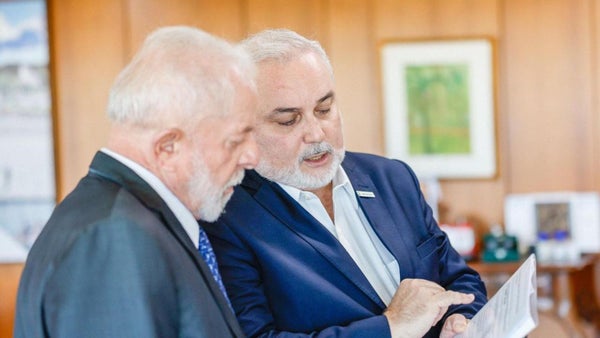 Lula pone fin a las discusiones con Petrobras despidiendo a Prates