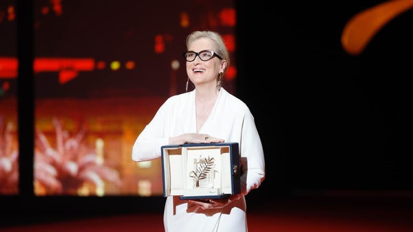 La actriz Meryl Streep recibe en Cannes la Palma de Honor entre ovaciones y lágrimas: "Un premio único"