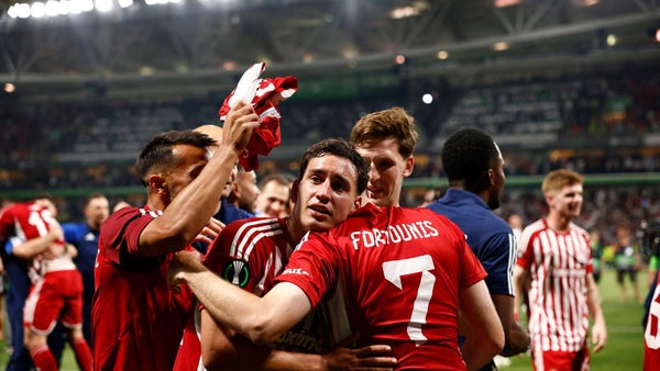 El Olympiacos de Mendilibar saborea la gloria europea