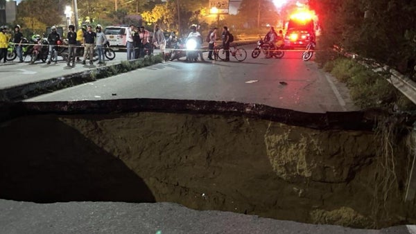 URGENTE | Colapsa parte de puente que une Barranquilla con Soledad URGENTE | Colapsa parte de puente que une Barranquilla con Soledad