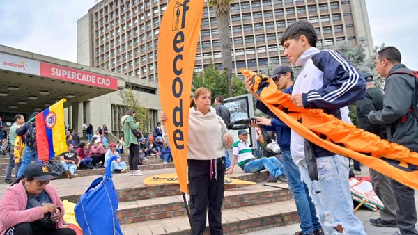 FECODE se toma las calles del país. Se opone a la reforma a la educación